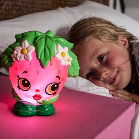 Shopkins Strawberry Kiss Colour Changing Illumi-mate Light Extra Image 1
